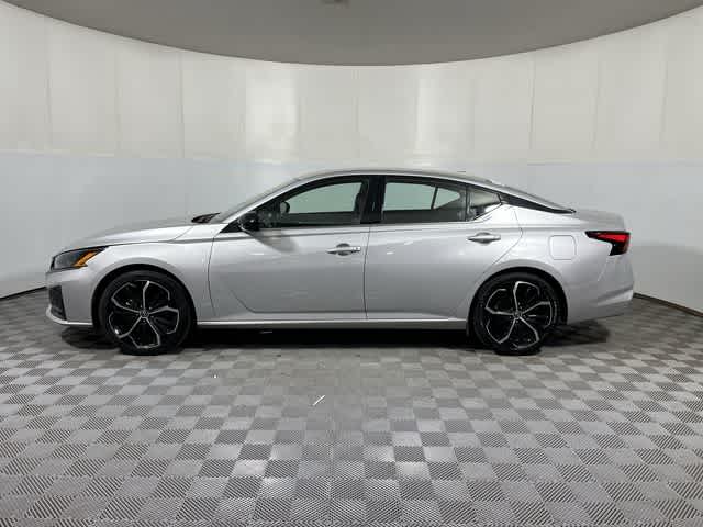 2024 Nissan Altima — detail view