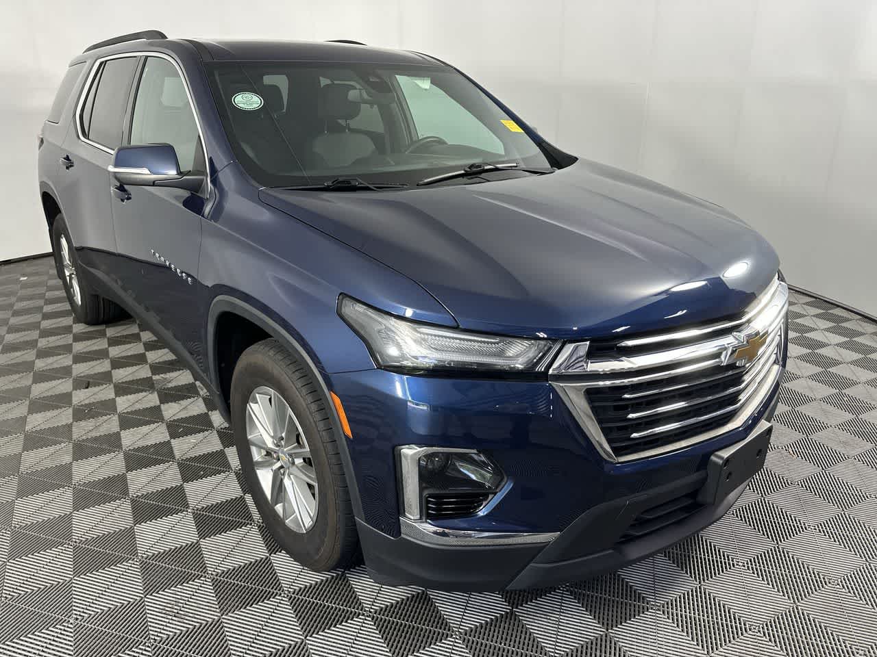 2023 Chevrolet Traverse — side profile view