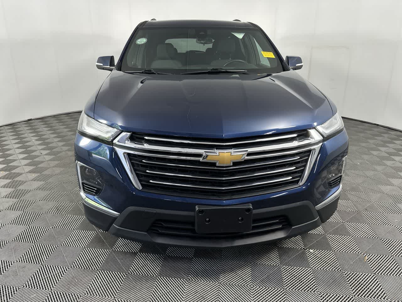 2023 Chevrolet Traverse — rear three-quarter view