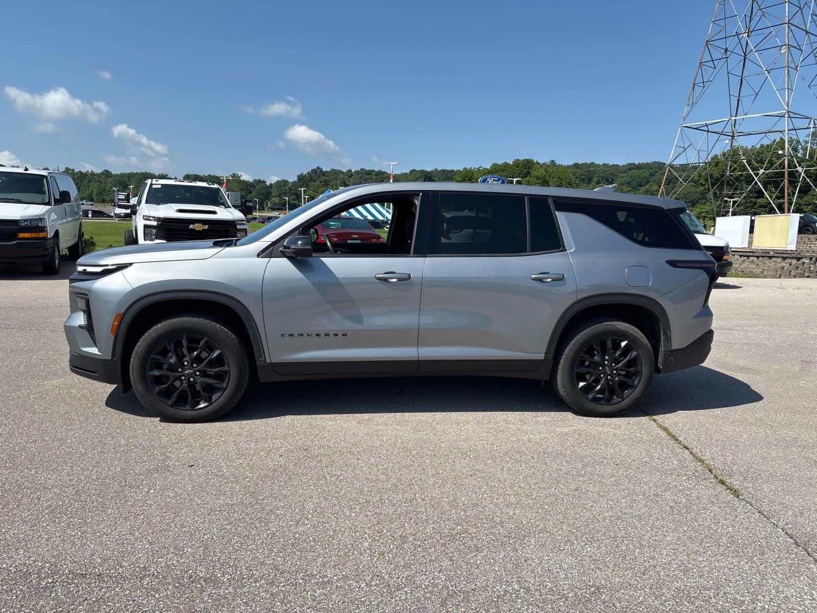2024 Chevrolet Traverse — side profile view