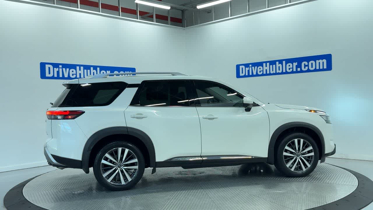 2022 Nissan Pathfinder — rear three-quarter view