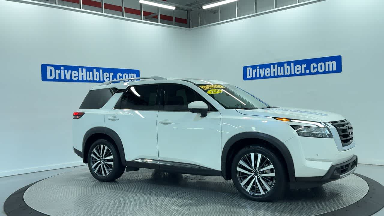 2022 Nissan Pathfinder — interior view