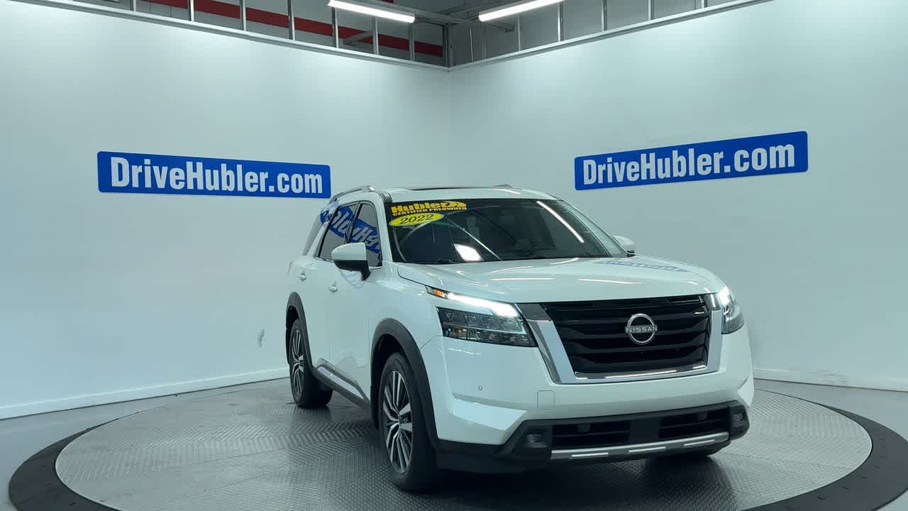 2022 Nissan Pathfinder — detail view