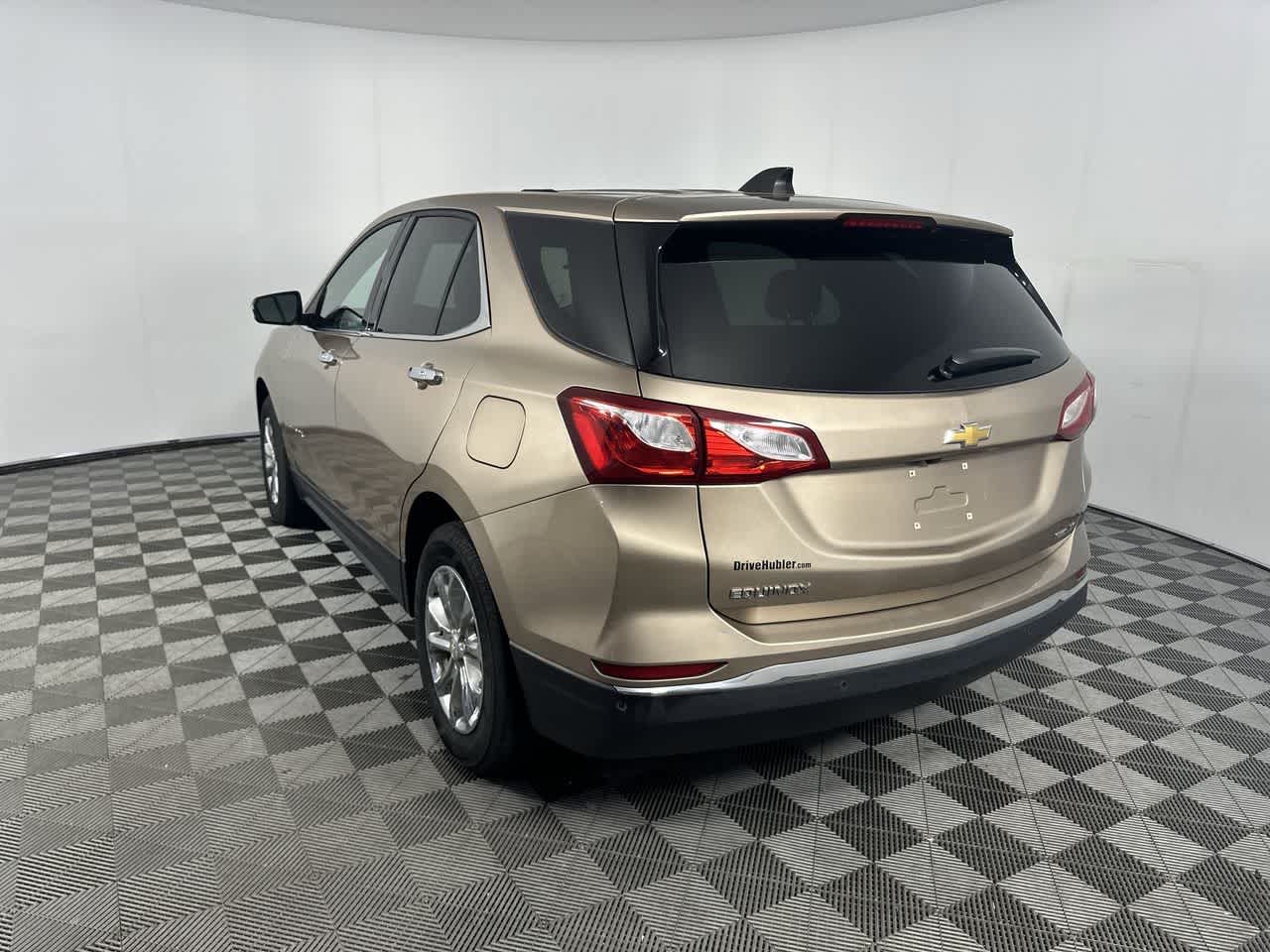 2019 Chevrolet Equinox — rear three-quarter view
