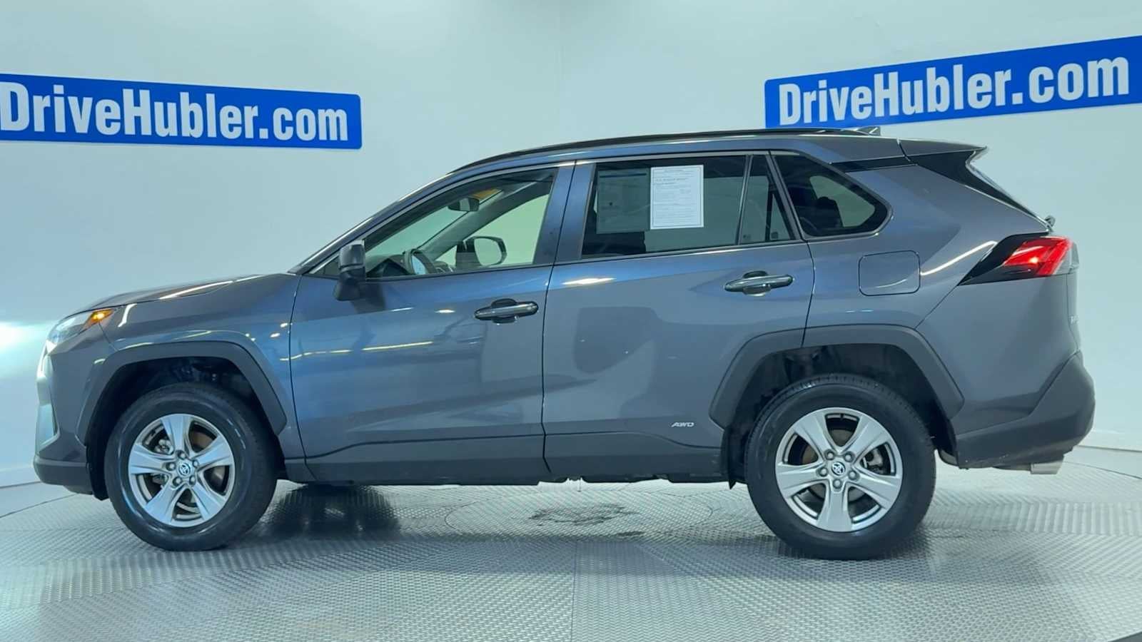 2025 Toyota RAV4 — detail view