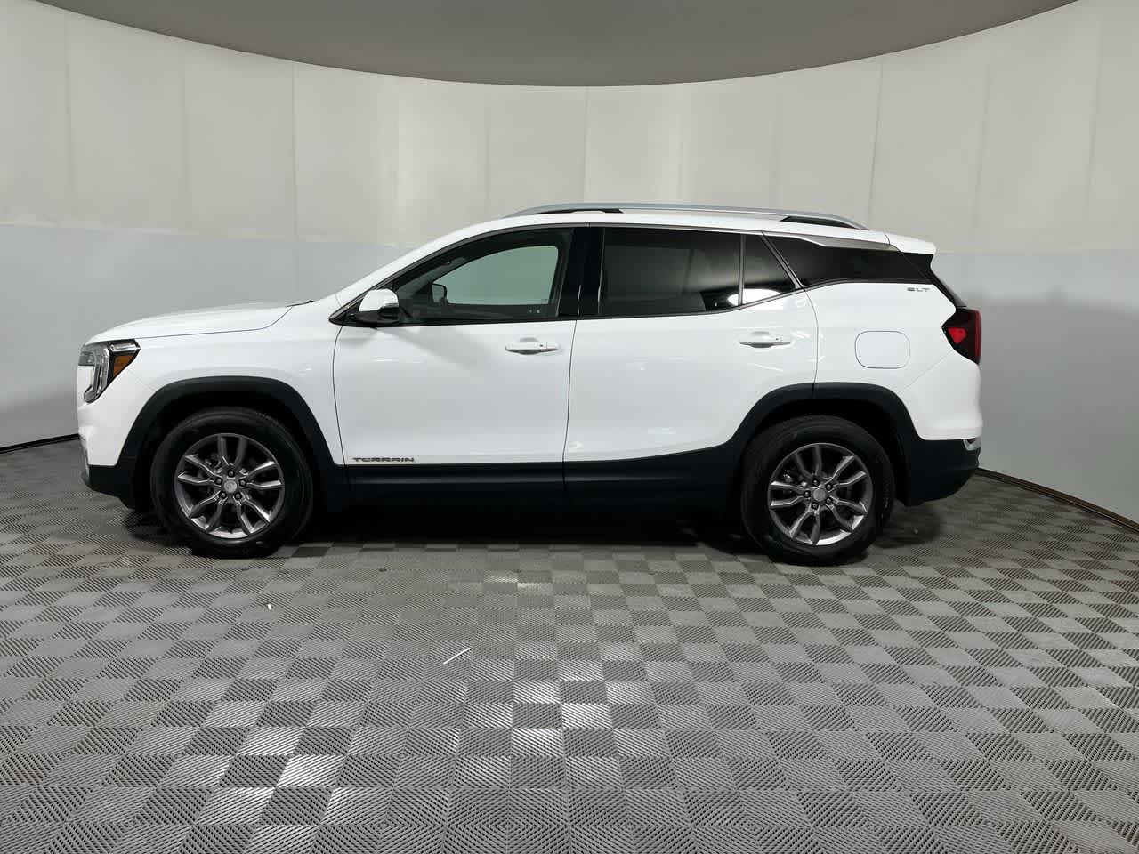 2023 GMC Terrain — detail view